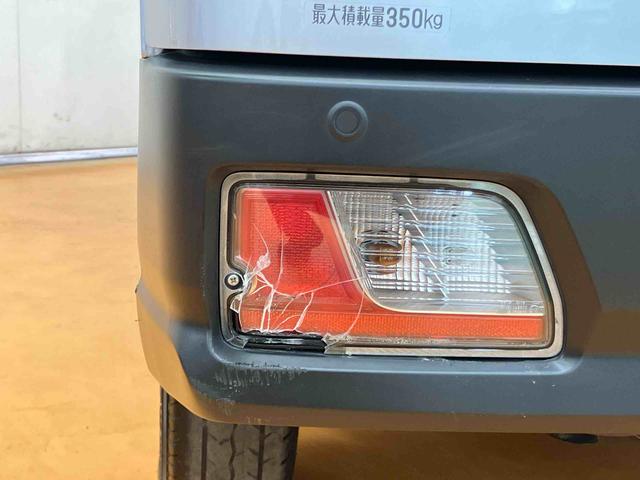 ハイゼットカーゴ デラックス 衝突回避支援システム 横滑り防止装置 アイドリングストップ オートライト オートハイビーム LEDヘッドライト オーバーヘッドシェルフ キーレスエントリー 前席パワーウインドウ 前後コーナーセンサー(61枚目)