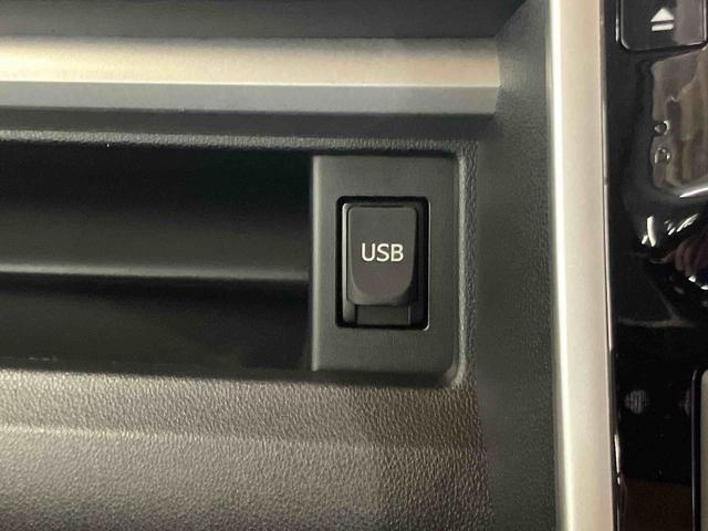 タント カスタムRS SA バックカメラ連動8インチフルセグナビ USB接続 ブルートゥース対応 TVナビキット ETC 衝突被害軽減ブレーキ 横滑り防止装置 アイドリングストップ プッシュエンジンスタート キーフリーシステム(8枚目)