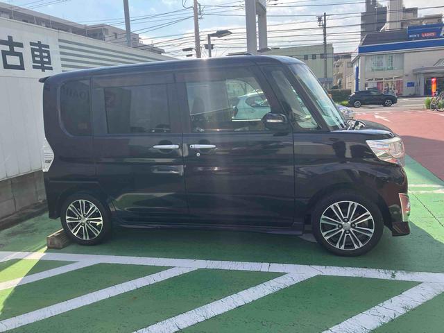 タント カスタムRS トップエディションSA 衝突回避支援ブレーキ・キーフリー・ナビ・バックカメラ・両側パワースライドドア・アルミホイール・電動格納ミラー・パワーウィンドウ・オートエアコン・フォグランプ・(8枚目)