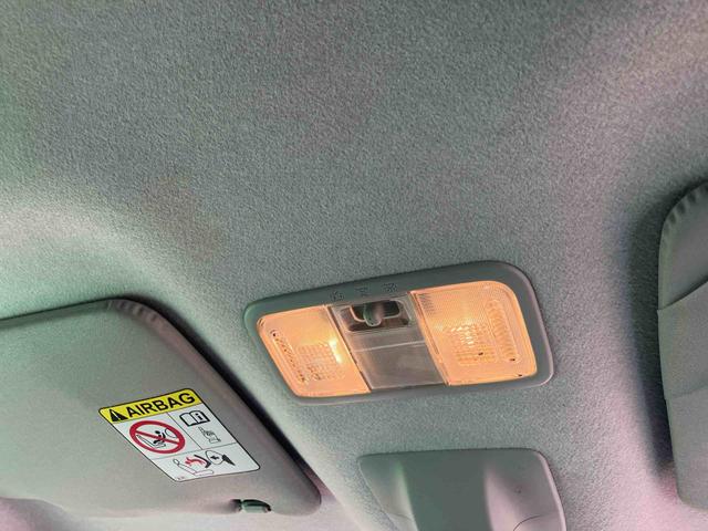 タント カスタムRS トップエディションSA 衝突回避支援ブレーキ・キーフリー・ナビ・バックカメラ・両側パワースライドドア・アルミホイール・電動格納ミラー・パワーウィンドウ・オートエアコン・フォグランプ・(32枚目)