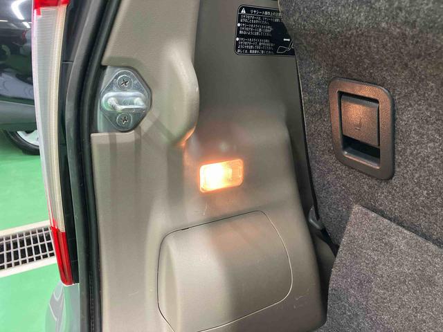 ムーヴ Ｌ　ＳＡ　衝突被害軽減ブレーキ　横滑り防止装置　ＣＤ／ＡＭ・ＦＭラジオ　ＡＵＸ接続　アイドリングストップ　シートリフター　チルトステアリング　足踏み式パーキングブレーキ　キーレスエントリー　盗難防止アラーム（24枚目）