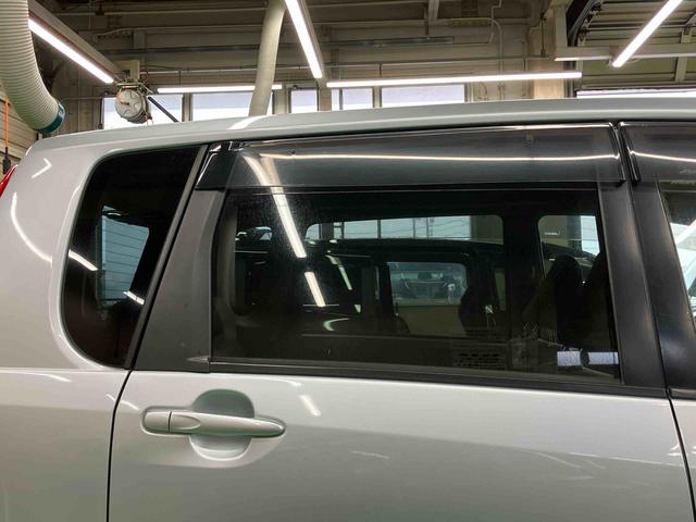 ムーヴ Ｌ　ＳＡ　衝突被害軽減ブレーキ　横滑り防止装置　ＣＤ／ＡＭ・ＦＭラジオ　ＡＵＸ接続　アイドリングストップ　シートリフター　チルトステアリング　足踏み式パーキングブレーキ　キーレスエントリー　盗難防止アラーム（32枚目）