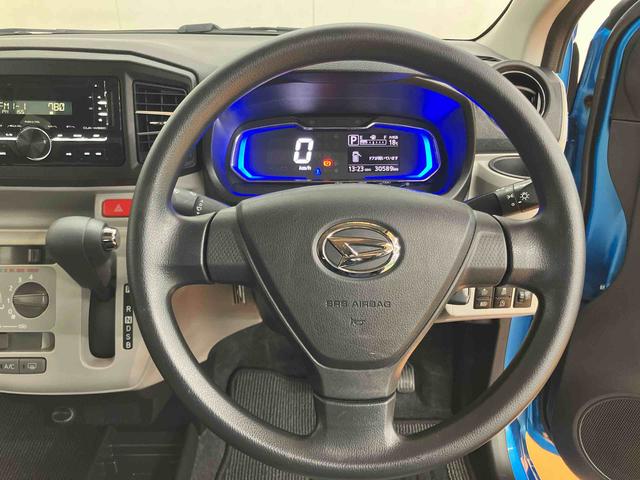 ミライース X SAIII CDラジオチューナー USB接続 AUX接続 衝突被害軽減ブレーキ 横滑り防止装置 アイドリングストップ 前後コーナーセンサー オートハイビーム バニティーミラー付き左右サンバイザー(32枚目)