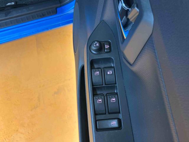 ミライース X SAIII CDラジオチューナー USB接続 AUX接続 衝突被害軽減ブレーキ 横滑り防止装置 アイドリングストップ 前後コーナーセンサー オートハイビーム バニティーミラー付き左右サンバイザー(46枚目)