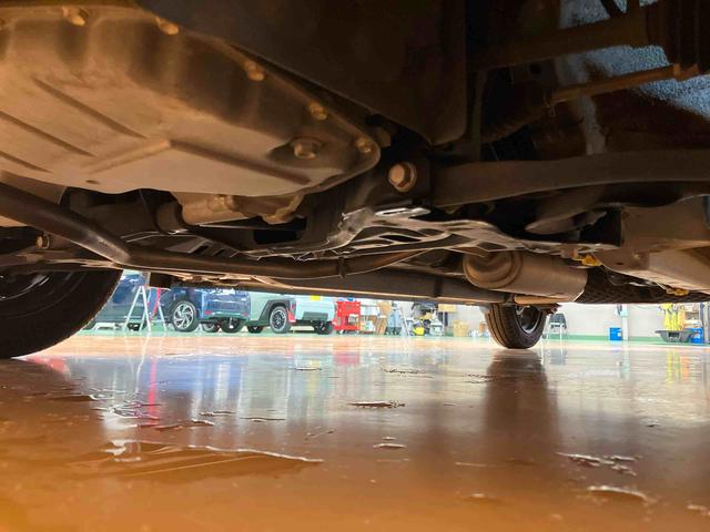 ミライース X SAIII CDラジオチューナー USB接続 AUX接続 衝突被害軽減ブレーキ 横滑り防止装置 アイドリングストップ 前後コーナーセンサー オートハイビーム バニティーミラー付き左右サンバイザー(55枚目)