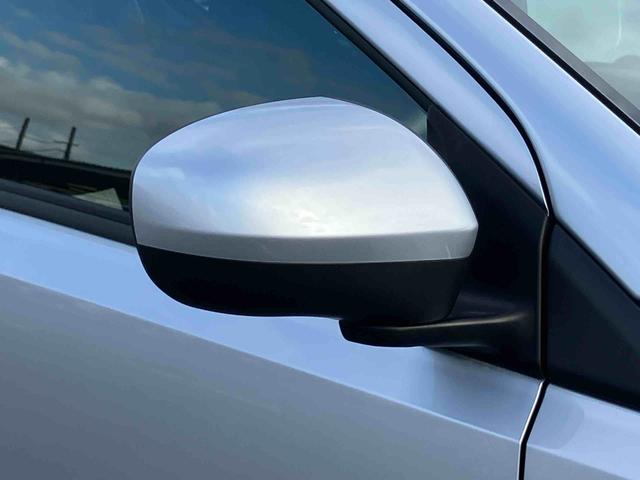 ミライース X SAIII LEDヘッドライト オートライト オートハイビーム スモークガラス デジタルメーター 電動格納ドアミラー 前後コーナーセンサー キーレスエントリー 盗難防止アラーム サイドレバー式駐車ブレーキ(4枚目)