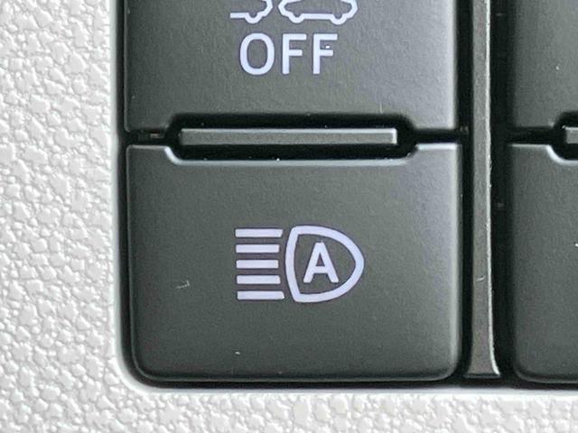 ミライース X SAIII LEDヘッドライト オートライト オートハイビーム スモークガラス デジタルメーター 電動格納ドアミラー 前後コーナーセンサー キーレスエントリー 盗難防止アラーム サイドレバー式駐車ブレーキ(6枚目)