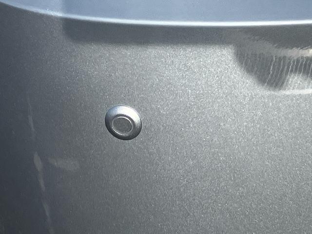 ミライース X SAIII LEDヘッドライト オートライト オートハイビーム スモークガラス デジタルメーター 電動格納ドアミラー 前後コーナーセンサー キーレスエントリー 盗難防止アラーム サイドレバー式駐車ブレーキ(17枚目)