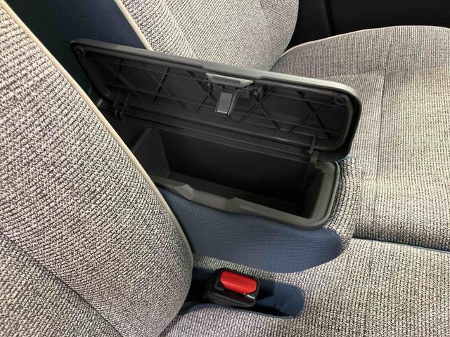 ムーヴキャンバス ストライプスＧターボ　衝突回避支援システム　横滑り防止装置　アダプティブクルーズコントロール　ホールド機能付き電動パーキングブレーキ　置きラクボックス　ホットカップホルダー　前席シートヒーター　前後コーナーセンサー（48枚目）