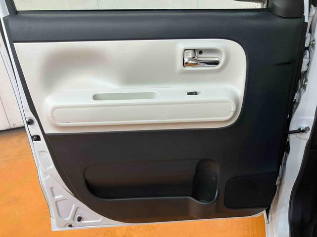 ムーヴキャンバス ストライプスＧターボ　衝突回避支援システム　横滑り防止装置　アダプティブクルーズコントロール　ホールド機能付き電動パーキングブレーキ　置きラクボックス　ホットカップホルダー　前席シートヒーター　前後コーナーセンサー（58枚目）