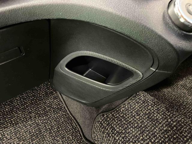 シエンタ X ナビ/BT/TV/DISC/バックカメラ/ステアリングスイッチ ETC 左側パワスラ LEDヘッドライト ハロゲンフォグランプ スマートキー 電格ドアミラー 横滑り防止装置 アイドリングストップ(51枚目)