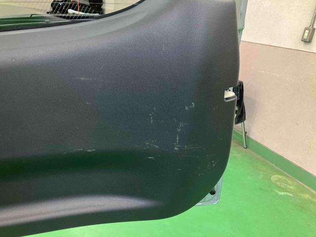 ムーヴ カスタム　Ｘリミテッド　ナビ／ワンセグＴＶ／ＣＤ／ＡＭ・ＦＭラジオ／ＡＵＸ接続　Ｂカメラ　ＨＩＤヘッドライト　フォグランプ　トップシェイドガラス　革巻ステアリング　アルミホイール　オートエアコン　キーフリー　プッシュスタート（25枚目）