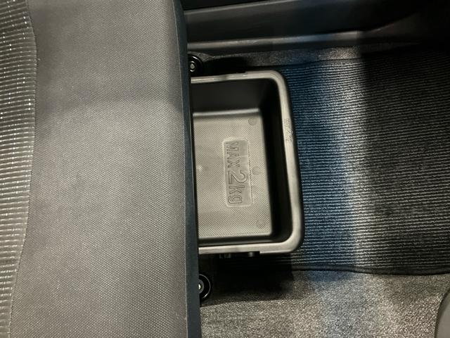 ムーヴ カスタム　Ｘリミテッド　ナビ／ワンセグＴＶ／ＣＤ／ＡＭ・ＦＭラジオ／ＡＵＸ接続　Ｂカメラ　ＨＩＤヘッドライト　フォグランプ　トップシェイドガラス　革巻ステアリング　アルミホイール　オートエアコン　キーフリー　プッシュスタート（60枚目）