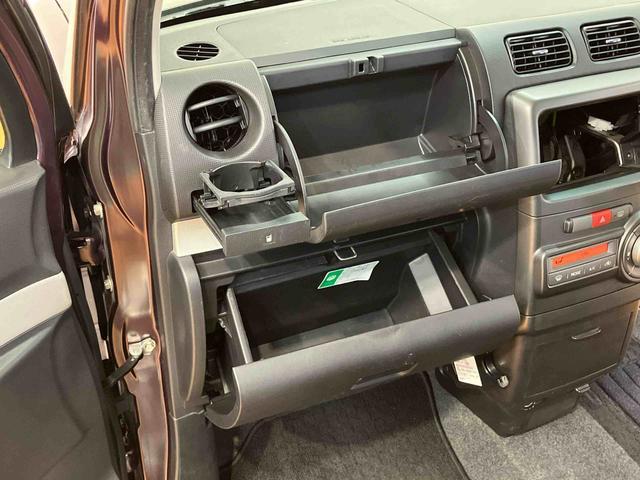 ムーヴコンテ カスタム RS ターボエンジン ETC 15インチアルミホイール HIDヘッドライト ハロゲンフォグランプ クリアテールランプ ドアミラーウインカー スマートキー 電格ドアミラー 照明&バニディミラー付きサンバイザー(48枚目)