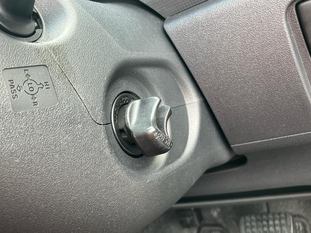 タント G CDラジオチューナー AUX接続 オーバーヘッドコンソール 左側電動スライドドア 運転席シートバックポケット+ショッピングフック スペアタイヤ 照明.バニティーミラー付き左右サンバイザー(47枚目)