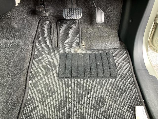 タント G CDラジオチューナー AUX接続 オーバーヘッドコンソール 左側電動スライドドア 運転席シートバックポケット+ショッピングフック スペアタイヤ 照明.バニティーミラー付き左右サンバイザー(67枚目)