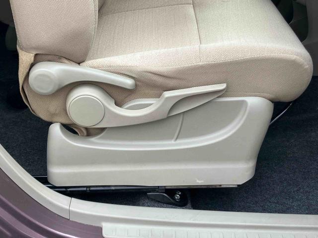 ムーヴ L SA CDラジオチューナー AUX接続 衝突被害軽減ブレーキ 横滑り防止装置 アイドリングストップ マニュアルレベリング機能付ハロゲンヘッドライト バニティーミラー付き左右サンバイザー チルトステアリング(52枚目)