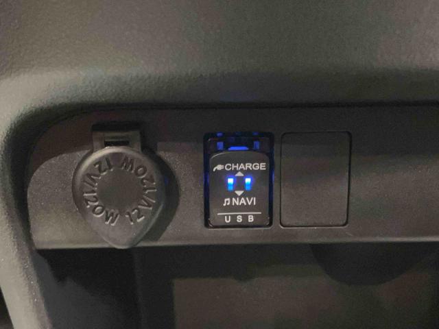 ムーヴキャンバス GブラックアクセントVS SAIII パノラマカメラ連動フルセグナビ USB接続 ブルートゥース対応 フロント.リヤドライブレコーダー連動 置きラクボックス 運転席シートヒータ ウインドシールドディアイサー オートライト オートハイビーム(9枚目)