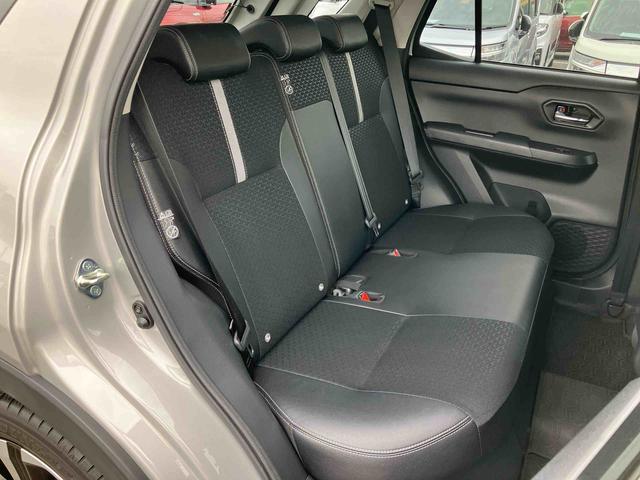 ロッキー プレミアムG HEV ハイブリッド 9型ナビ/TV/DVD/BT/USB Bカメラ 前後ドラレコ ETC 全車速追従クルコン ADB LEDヘッドライト オートライト 前後コーナーセンサー シートヒーター リヤフォグランプ(11枚目)