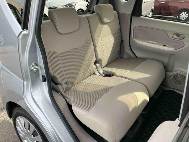 ムーヴ L ナビ/地デジ/DVD/BT/USB ドラレコ キーレスエントリー セキュリティーアラーム アイドリングストップ スモークガラス マニュアルエアコン 足踏み式パーキングブレーキ 横滑り防止装置 ABS(12枚目)