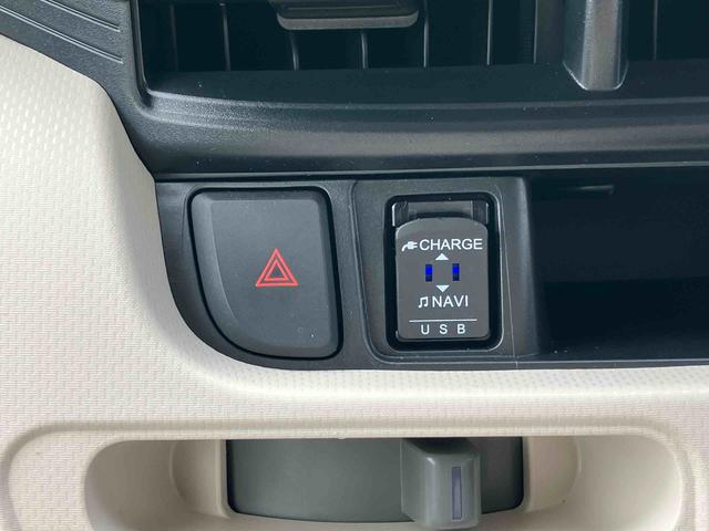 ムーヴ L ナビ/地デジ/DVD/BT/USB ドラレコ キーレスエントリー セキュリティーアラーム アイドリングストップ スモークガラス マニュアルエアコン 足踏み式パーキングブレーキ 横滑り防止装置 ABS(35枚目)