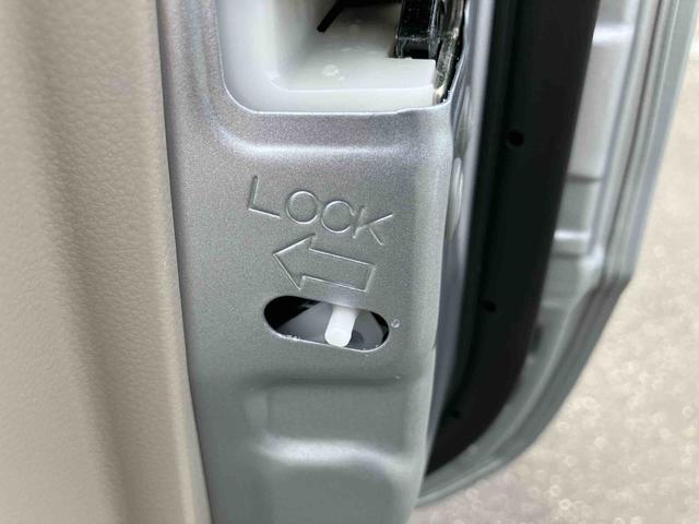 ムーヴ L ナビ/地デジ/DVD/BT/USB ドラレコ キーレスエントリー セキュリティーアラーム アイドリングストップ スモークガラス マニュアルエアコン 足踏み式パーキングブレーキ 横滑り防止装置 ABS(50枚目)