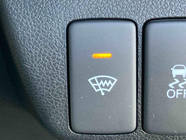 フィットハイブリッド XHセレクション ファインスタイル ハイブリッド ナビ/ワンセグTV/DVD/BT/USB バックカメラ ETC オートクルーズ HIDヘッドライト オートライト シートヒーター パドルシフト オートエアコン シートリフター キーフリー(52枚目)