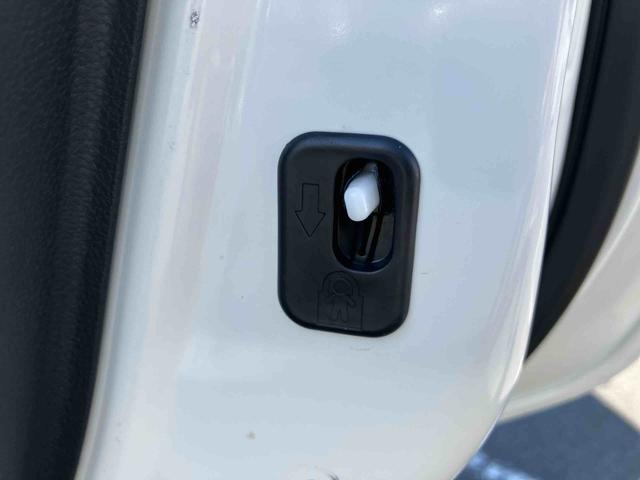 フィットハイブリッド XHセレクション ファインスタイル ハイブリッド ナビ/ワンセグTV/DVD/BT/USB バックカメラ ETC オートクルーズ HIDヘッドライト オートライト シートヒーター パドルシフト オートエアコン シートリフター キーフリー(63枚目)