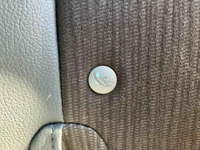 フィットハイブリッド XHセレクション ファインスタイル ハイブリッド ナビ/ワンセグTV/DVD/BT/USB バックカメラ ETC オートクルーズ HIDヘッドライト オートライト シートヒーター パドルシフト オートエアコン シートリフター キーフリー(67枚目)