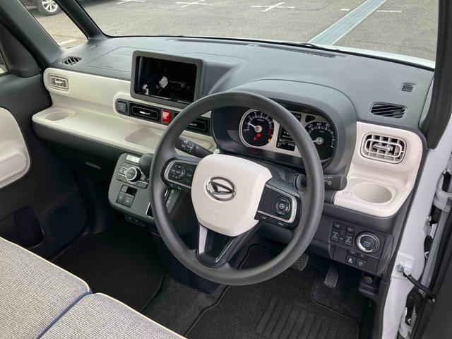 ムーヴキャンバス ストライプスＧターボ　ターボ　Ｂカメラ　全車速追従クルコン　ＬＥＤヘッドライト　オートライト　ＡＤＢ　ホッとカップホルダー　スマアシ　コーナーセンサー　シートヒーター　電動駐車ブレーキ　両側Ｐスラ　キーフリー　盗難防止警報（8枚目）