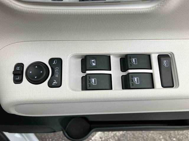 ムーヴキャンバス ストライプスＧターボ　ターボ　Ｂカメラ　全車速追従クルコン　ＬＥＤヘッドライト　オートライト　ＡＤＢ　ホッとカップホルダー　スマアシ　コーナーセンサー　シートヒーター　電動駐車ブレーキ　両側Ｐスラ　キーフリー　盗難防止警報（45枚目）