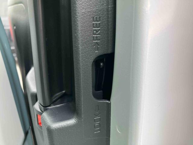 ムーヴキャンバス ストライプスＧターボ　ターボ　Ｂカメラ　全車速追従クルコン　ＬＥＤヘッドライト　オートライト　ＡＤＢ　ホッとカップホルダー　スマアシ　コーナーセンサー　シートヒーター　電動駐車ブレーキ　両側Ｐスラ　キーフリー　盗難防止警報（69枚目）