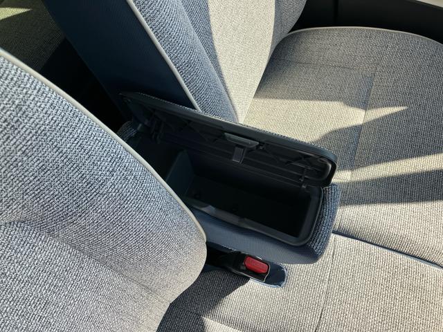 ムーヴキャンバス ストライプスGターボ アダプティブドライビングビーム LEDヘッドライト オートライト 全車速追従クルコン バックカメラ スマアシ コーナーセンサー シートヒーター 両側電動スライドドア ホッとカップホルダー キーフリー(55枚目)