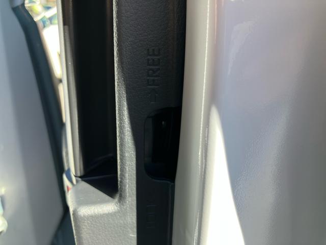 ムーヴキャンバス ストライプスGターボ アダプティブドライビングビーム LEDヘッドライト オートライト 全車速追従クルコン バックカメラ スマアシ コーナーセンサー シートヒーター 両側電動スライドドア ホッとカップホルダー キーフリー(68枚目)