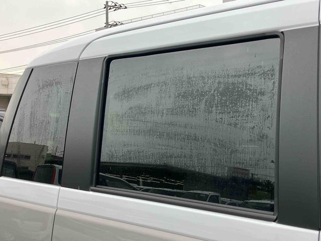 ムーヴキャンバス ストライプスG Bカメラ LEDヘッドライト オートライト オートハイビーム ホッとカップホルダー スマアシ コーナーセンサー シートヒーター 両側Pスラ オートA/C 電動駐車ブレーキ プッシュスタート キーフリー(24枚目)