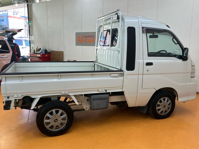 ハイゼットトラック ジャンボリミテッド 4WD バックカメラ連動フルセグナビ ETC ゲートプロテクター ガードフレームプロテクター 荷台作業灯 キーレスエントリー オーバーヘッドシェルフ 社外12インチアルミホイール パワーウインドウ(9枚目)