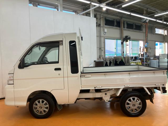ハイゼットトラック ジャンボリミテッド 4WD バックカメラ連動フルセグナビ ETC ゲートプロテクター ガードフレームプロテクター 荷台作業灯 キーレスエントリー オーバーヘッドシェルフ 社外12インチアルミホイール パワーウインドウ(14枚目)