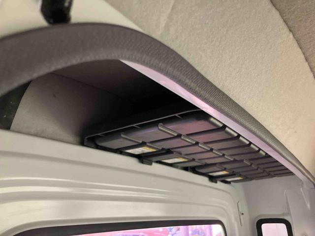 ハイゼットトラック ジャンボリミテッド 4WD バックカメラ連動フルセグナビ ETC ゲートプロテクター ガードフレームプロテクター 荷台作業灯 キーレスエントリー オーバーヘッドシェルフ 社外12インチアルミホイール パワーウインドウ(31枚目)