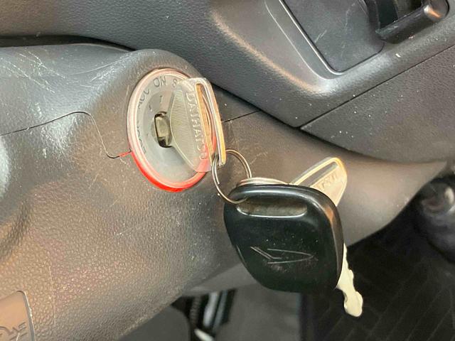 ハイゼットトラック ジャンボリミテッド 4WD バックカメラ連動フルセグナビ ETC ゲートプロテクター ガードフレームプロテクター 荷台作業灯 キーレスエントリー オーバーヘッドシェルフ 社外12インチアルミホイール パワーウインドウ(35枚目)