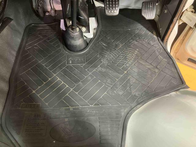 ハイゼットトラック ジャンボリミテッド 4WD バックカメラ連動フルセグナビ ETC ゲートプロテクター ガードフレームプロテクター 荷台作業灯 キーレスエントリー オーバーヘッドシェルフ 社外12インチアルミホイール パワーウインドウ(47枚目)