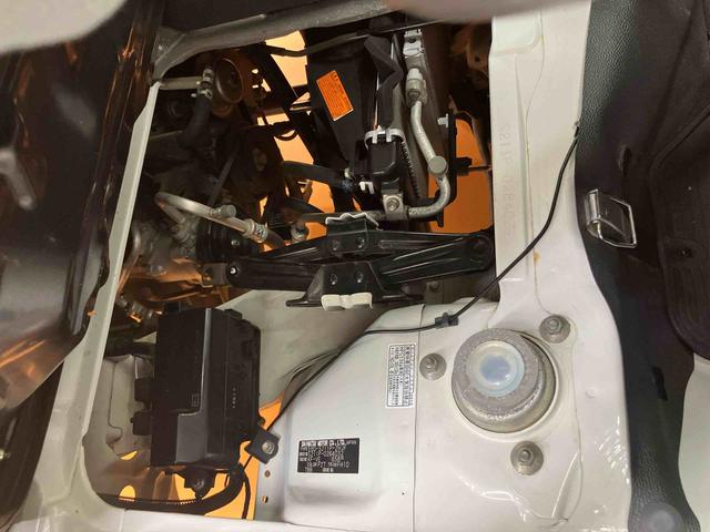 ハイゼットトラック ジャンボリミテッド 4WD バックカメラ連動フルセグナビ ETC ゲートプロテクター ガードフレームプロテクター 荷台作業灯 キーレスエントリー オーバーヘッドシェルフ 社外12インチアルミホイール パワーウインドウ(51枚目)