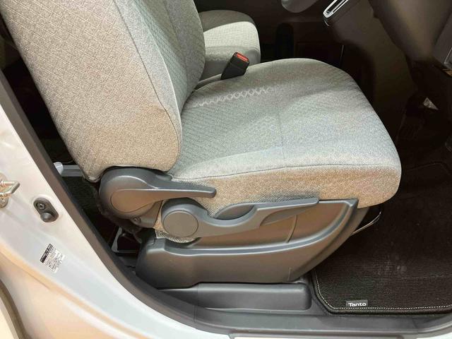 タント Ｘ　ＣＤチューナー　助手席側パワスラ　ＬＥＤヘッドライト　スマートキー　オート格納ドアミラー　オートＡＣ　シートヒーター　シートバックテーブル　運転席ロングスライド　コーナーセンサー　衝突被害軽減ブレーキ（41枚目）