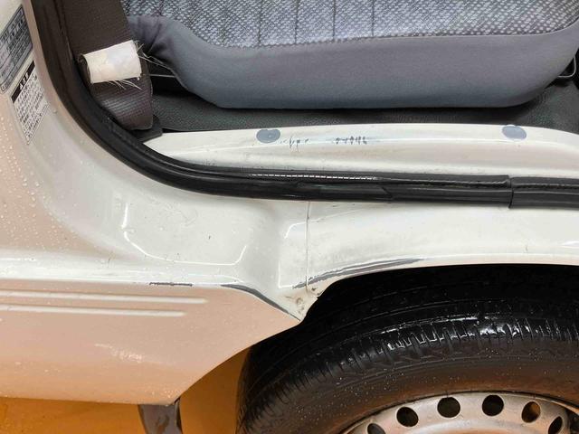 ハイゼットトラック エアコン・パワステ スペシャル 荷台ゴムマット ゲートプロテクター テールゲートチェーン スピーカー一体型FM.AMラジオチューナー マニュアルレベリング機能付ハロゲンヘッドライト 灰皿+シガーライター ショッピングフック(10枚目)