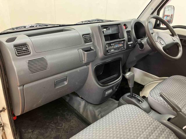 ハイゼットトラック エアコン・パワステ スペシャル 荷台ゴムマット ゲートプロテクター テールゲートチェーン スピーカー一体型FM.AMラジオチューナー マニュアルレベリング機能付ハロゲンヘッドライト 灰皿+シガーライター ショッピングフック(32枚目)