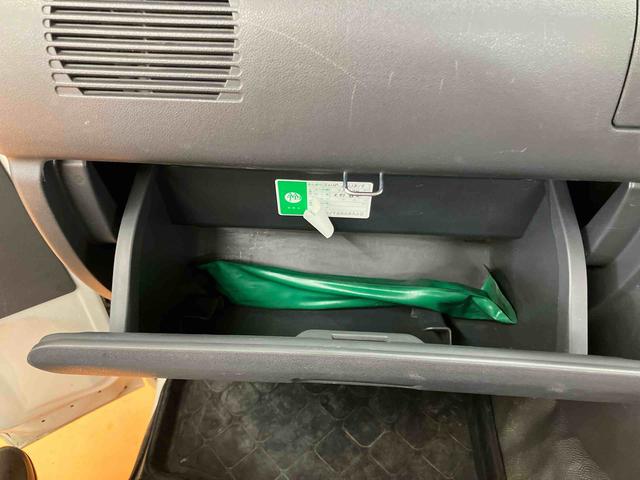 ハイゼットトラック エアコン・パワステ スペシャル 荷台ゴムマット ゲートプロテクター テールゲートチェーン スピーカー一体型FM.AMラジオチューナー マニュアルレベリング機能付ハロゲンヘッドライト 灰皿+シガーライター ショッピングフック(51枚目)