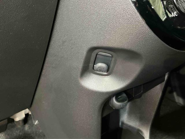 ムーヴキャンバス Xリミテッドメイクアップ SAII バックカメラ連動フルセグナビ USB接続 ウーファー ETC 置きラクボックス オートライト 衝突被害軽減ブレーキ 横滑り防止装置 マニュアルレベリング機能付ハロゲンヘッドライト(61枚目)