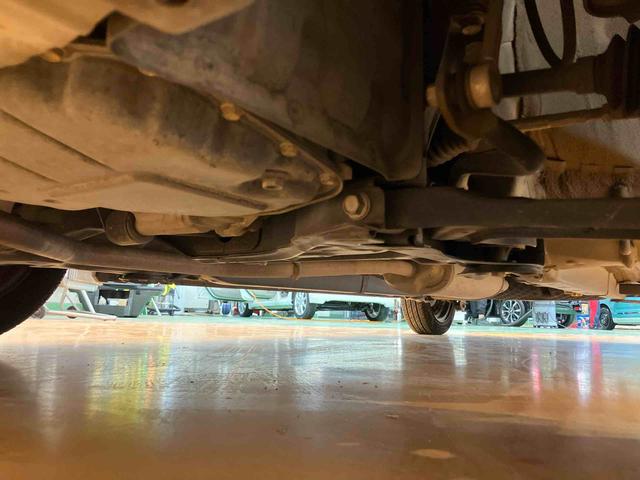 ムーヴキャンバス Xリミテッドメイクアップ SAII バックカメラ連動フルセグナビ USB接続 ウーファー ETC 置きラクボックス オートライト 衝突被害軽減ブレーキ 横滑り防止装置 マニュアルレベリング機能付ハロゲンヘッドライト(66枚目)