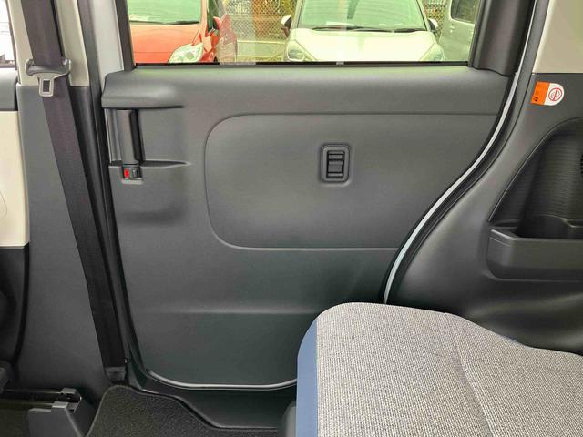 ムーヴキャンバス ストライプスGターボ 両側電動スライドドア LEDヘッドライト&フォグランプ シートヒーター 保温カップホルダー 電動駐車ブレーキ バックカメラ ステアリングスイッチ 自動追従クルコン 衝突被害軽減ブレーキ(48枚目)