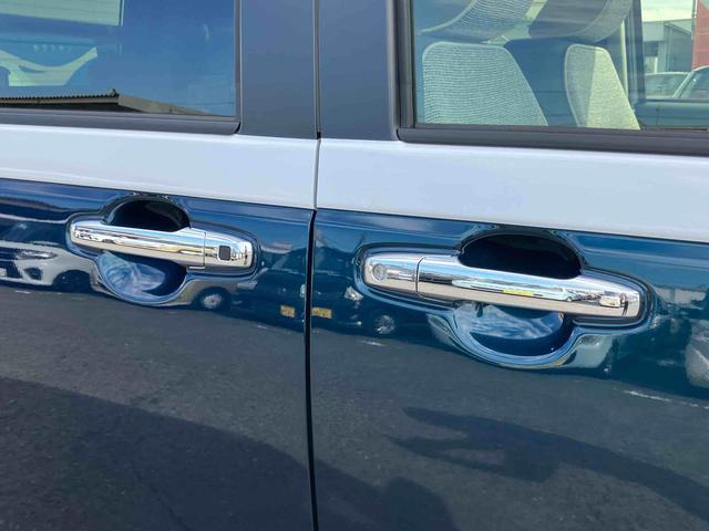 ムーヴキャンバス ストライプスG LEDヘッドライト オートライト オートハイビーム ADB Bカメラ スマアシ 前後コーナーセンサー シートヒーター ホッとカップホルダー 置き楽BOX 電動駐車ブレーキ キーフリー 盗難防止アラーム(24枚目)