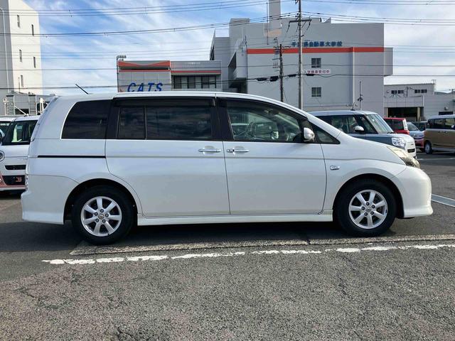 アイシス プラタナ　Ｖセレクションホワイトインテリアパッケージ　ナビ／ＴＶ／ＤＶＤ／ＢＴ　ＥＴＣ　両側電動スライドドア　オートエアコン　アルミホイール　プラズマクラスター　フロントバンパー電動ポール　足踏み式駐車ブレーキ　ステアリングリモコン　キーフリーシステム（20枚目）